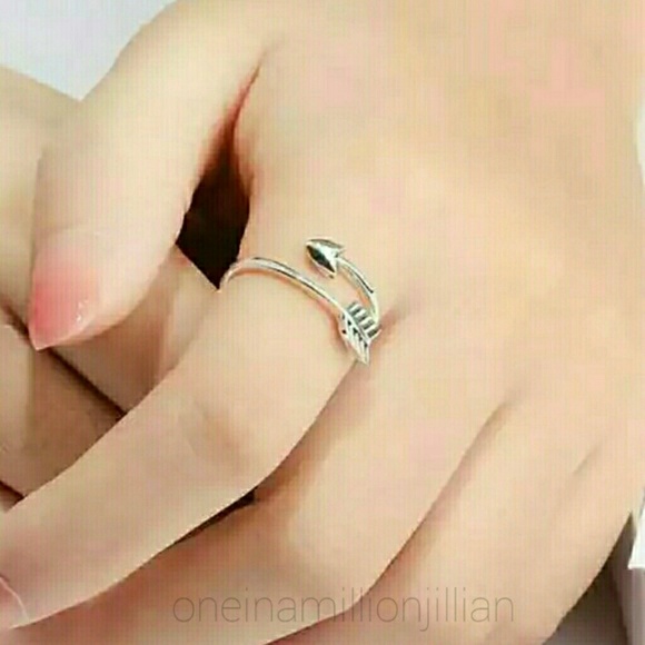 Sterling Silver Arrow Wrap Around/Bypass Ring - Picture 5 of 6